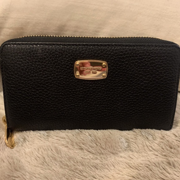 MICHAEL KORS sm/med. pebble leather wallet - Picture 1 of 12
